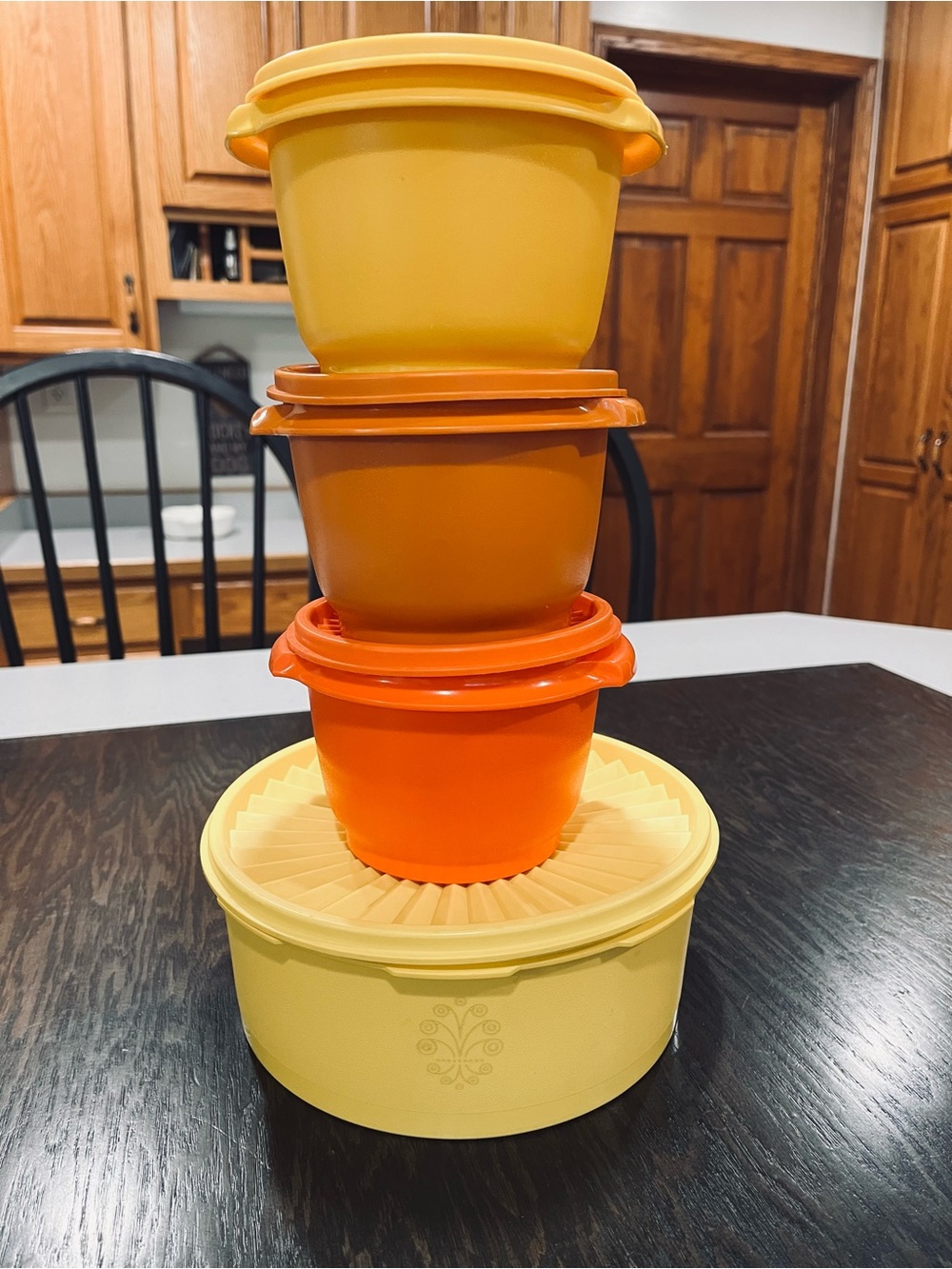 Vintage 1970โs Tupperware Servalier Bowls with lids- Harvest Stack- Set of four